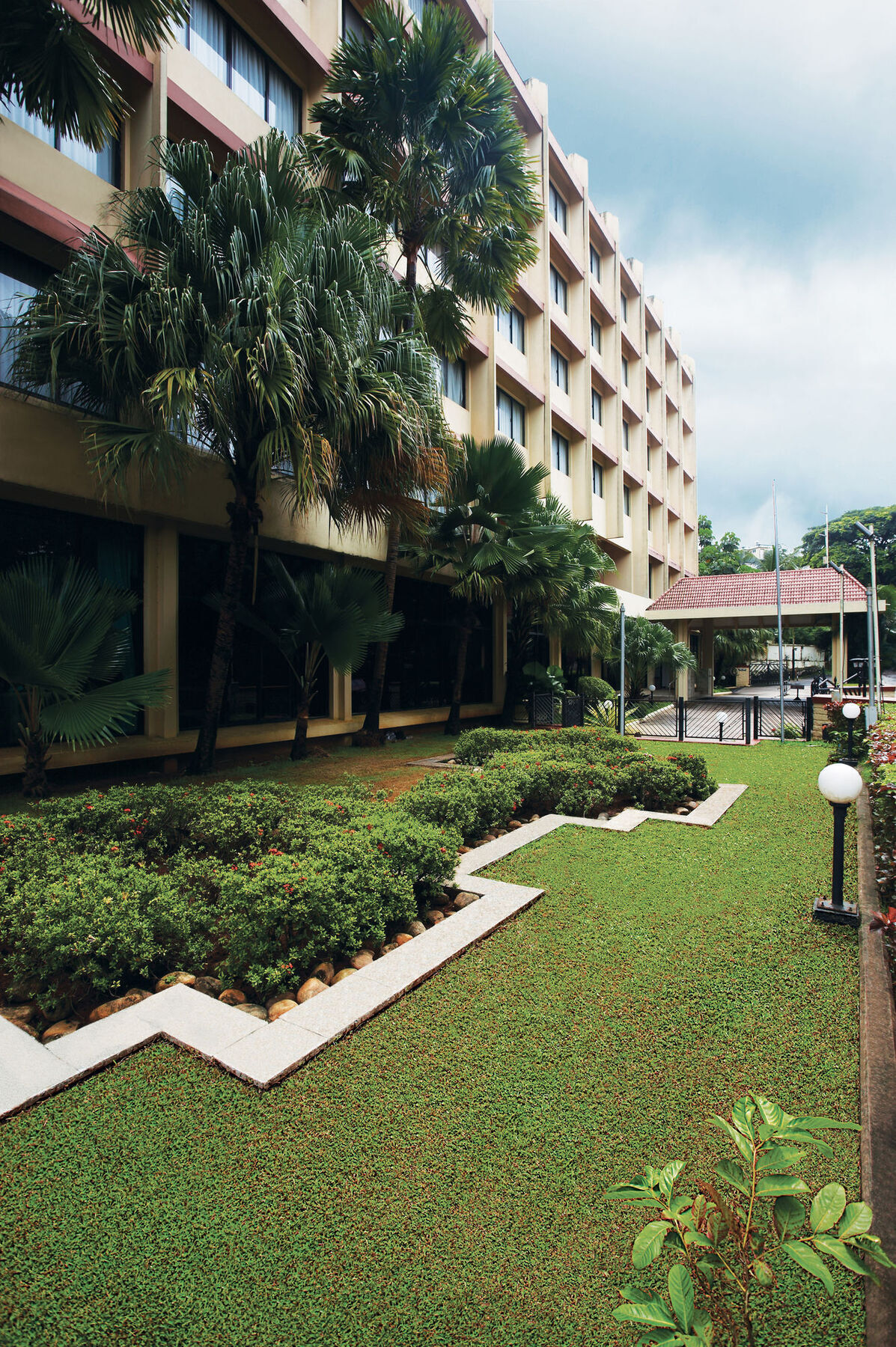 Vivanta Mangalore Oldport Road - Formerly Known As Taj Manjarun Εξωτερικό φωτογραφία